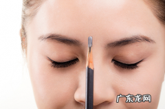 眉头如何画的自然,怎样画眉毛好看又自然