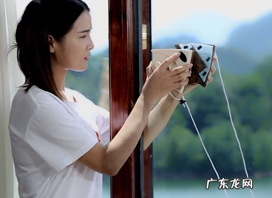 阳台玻璃夹层太脏了怎么办,双层玻璃中间脏了怎么处理