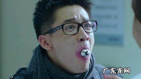 灯泡放嘴巴里怎么取出来,为什么灯泡塞进嘴里拿不出来怎么办