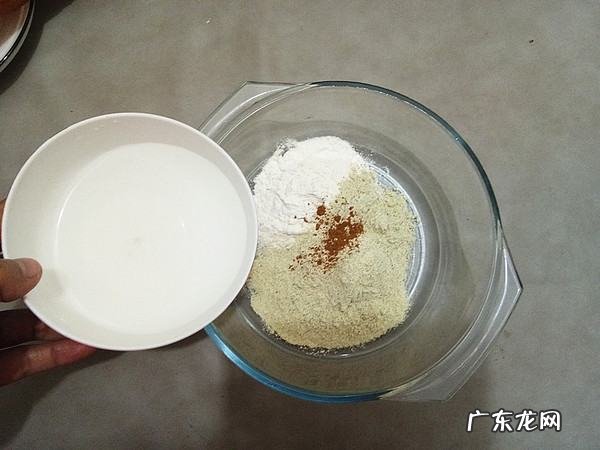 电饼铛怎么把煎饼摊薄,煎饼果子怎样摊的薄