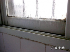 窗户里面结冰怎么解决,冬季阳台窗户结冰怎么回事