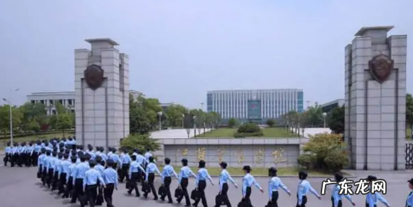 哪些大学不收社会考生,哪些大学不收社会考生社会考生的学籍怎么办