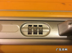 密码箱卡住了打不开怎么办,密码箱的锁坏了打不开怎么办