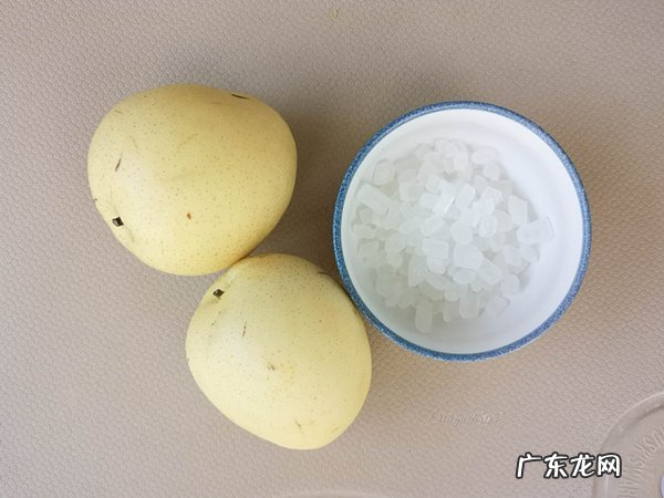 煮梨水都放什么东西,煮梨水需要放什么止咳