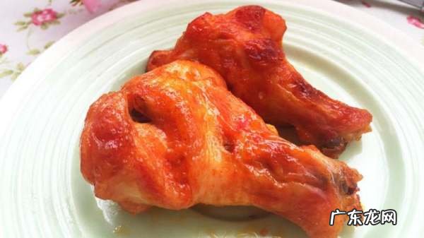 炸鸡为什么里面没熟外面黑了,为什么自己炸的鸡排不蓬松