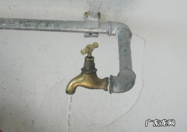 水管冻住没水怎么办,水管被冰冻了怎么办