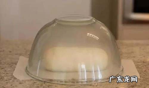 和顺县当地特色美食菜角,炸菜角绿豆芽需要焯水