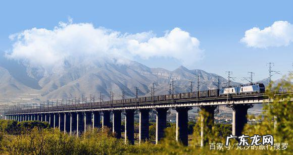 大秦铁路是哪到哪,大秦铁路多少节车厢