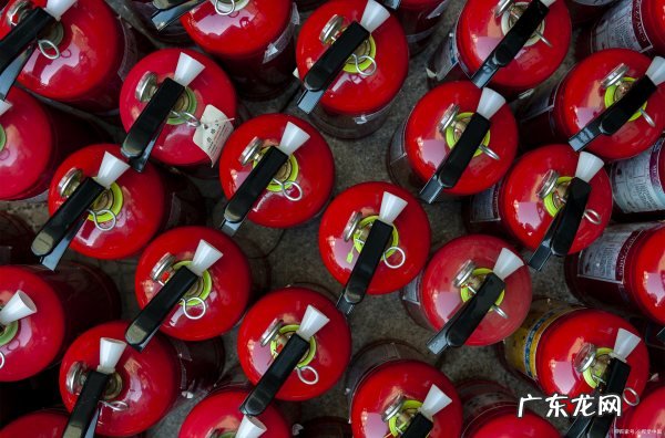 高中三种灭火器类型,常用灭火器有几种类型