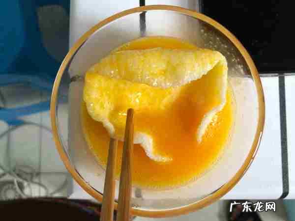 虾片怎么做好吃又简单,超市的卖的彩色虾片怎么吃好吃