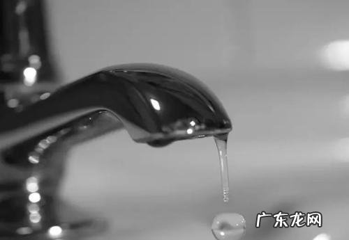 户外自来水管冻住了怎么办,自来水管冻住了怎么疏通来