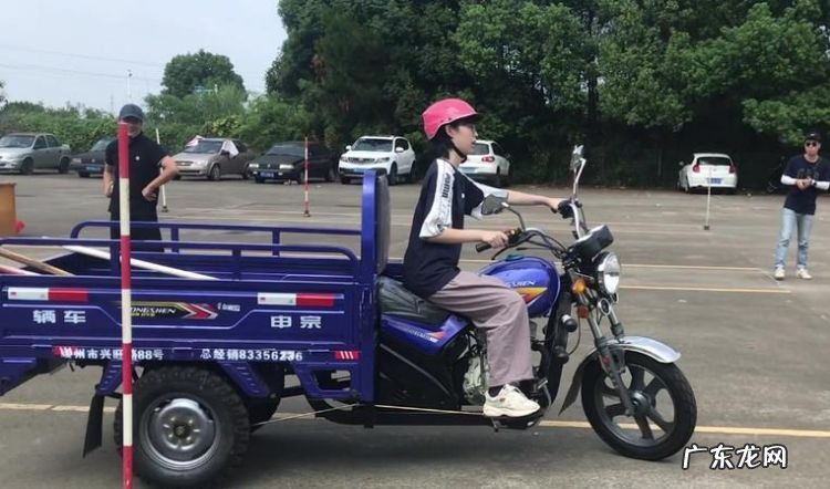 电轿车考试和轿车考试一样吗？,电动汽车驾驶证和普通汽车驾驶证有什么区别
