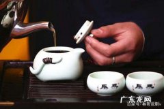 倒茶的礼仪和注意事项,给客人倒茶的礼仪该站在那边