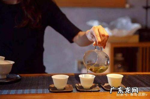 倒茶的礼仪和注意事项,给客人倒茶的礼仪该站在那边
