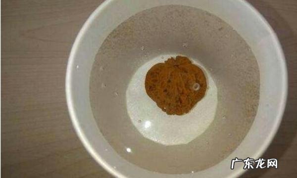 文玩核桃凹槽里面黑怎么去除,文玩核桃里面的脏东西怎么清理干净