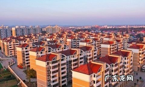 贷款按揭有房产证,贷款买房有房产证还是抵押在银行