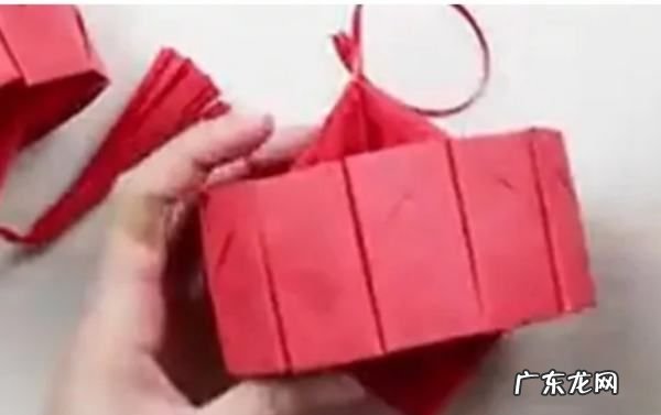 DIY元旦灯笼怎么做,手工纸怎么做灯笼龙