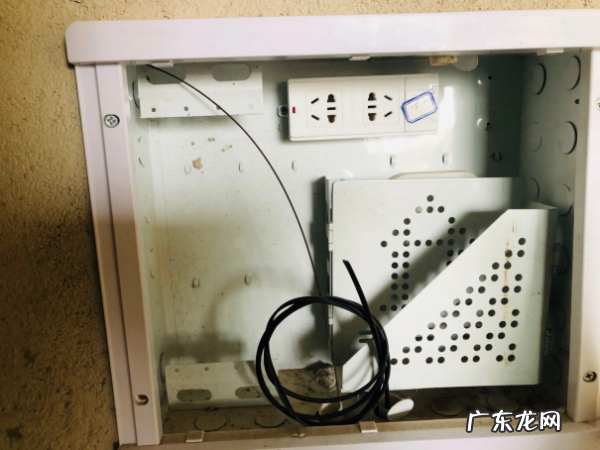 网络光信号一直闪红灯怎么解决,网络光信号一直闪红灯怎么解决