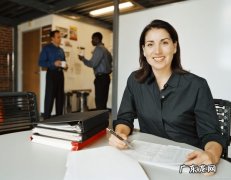 社保医保局几点上班时间,医保局上班时间有哪些要