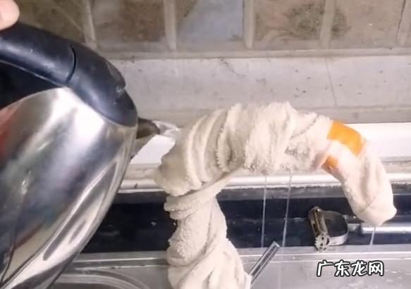 冬天下水管道冻了怎么通,下水道冻了疏通的最好办法