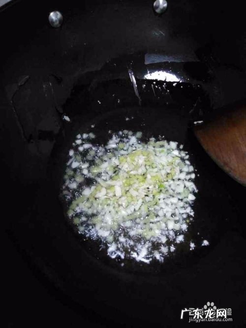 肘花火腿怎么做好吃,双汇肘花火腿怎么凉拌