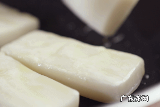 煎年糕要煮软再煎,煎年糕的做法
