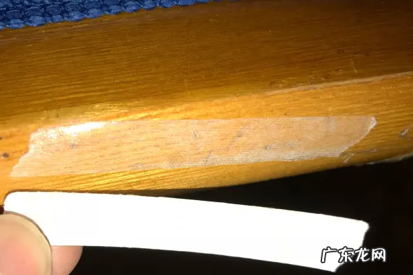 怎样清除双面胶的底胶,怎样去除大门双面胶的粘胶痕迹