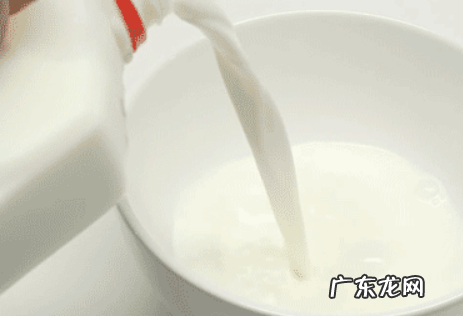 笔油弄到白衣服上怎么洗,白衣服染上中性笔油怎么办