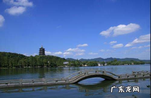 白堤名字的由来,西湖长堤的意思