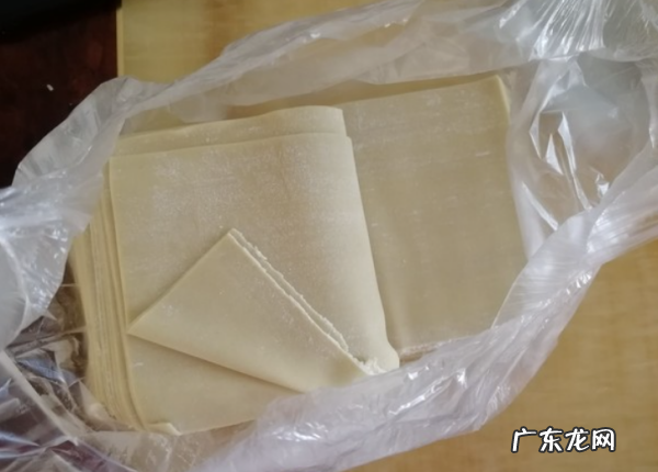混沌的包法 详细的步骤方法,怎样包馄饨慢动作