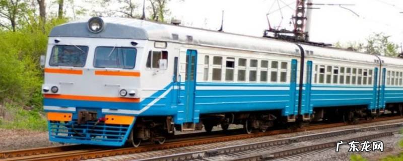 火车20号靠窗吗 火车25号靠窗吗