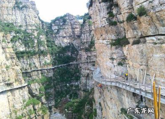 博山玻璃栈道在哪里,张家界玻璃栈道在哪个景区里有