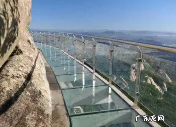 博山玻璃栈道在哪里,张家界玻璃栈道在哪个景区里有
