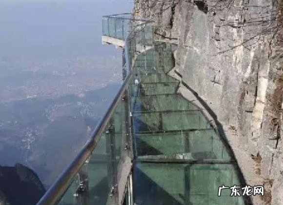 博山玻璃栈道在哪里,张家界玻璃栈道在哪个景区里有