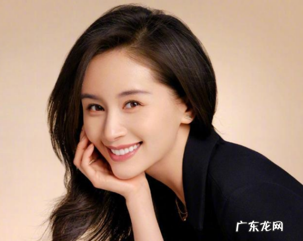 迪奥小黑裙的由来,dior英国官网