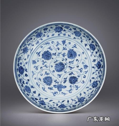 缠枝莲寓意,青花缠枝莲天球瓶