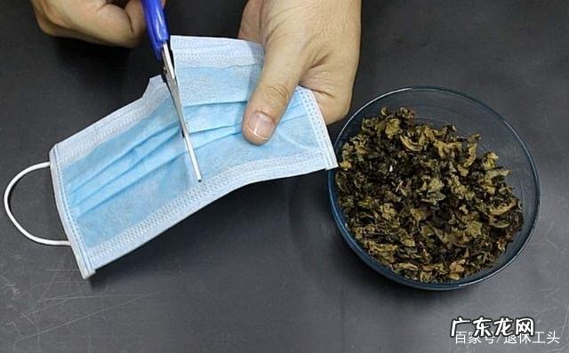 一次性口罩用一次就扔,普通医用口罩用了一次以后就必须扔掉