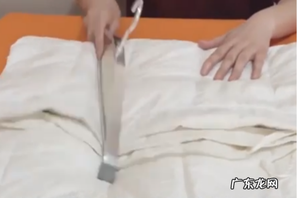 衣服洗了里面一坨一坨的怎么办,棉衣洗完一坨一坨的怎么恢复