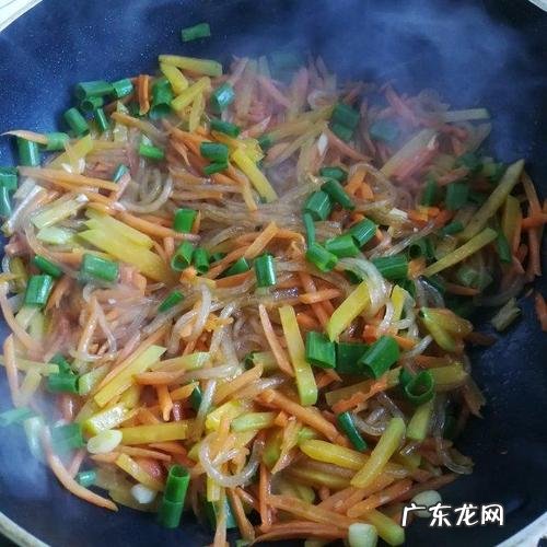 红萝卜炒粉丝怎么炒好吃,红萝卜炒粉条的做法