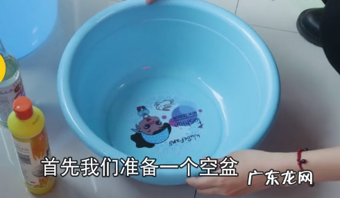 凉拖鞋发黄了怎么清洗,拖鞋发黄了用什么方法可以变白