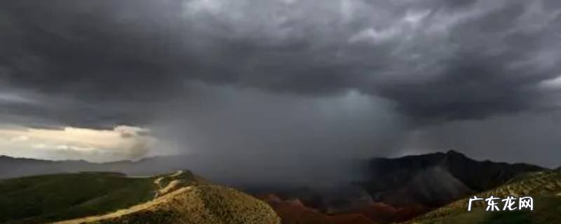 为什么乌云是黑色 为什么乌云是黑色的?