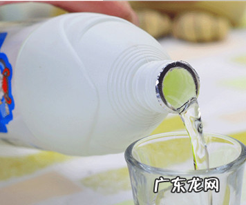 如何去除棉布上的霉斑,白色纯棉衣服被染黑了 怎么办