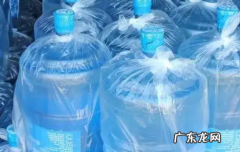 桶装水是去离子水吗？,恒大一次性饮用水是什么水