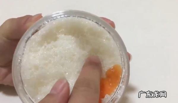 一大袋白糖结块怎么办,白砂糖结块了怎么让它变散开
