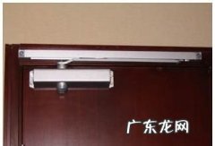 如何调节闭门器关门力量,闭门器关不紧怎样调节