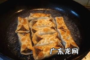 锅贴是什么面,锅贴和面到底是烫面还是冷面