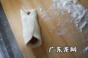 锅贴是什么面,锅贴和面到底是烫面还是冷面