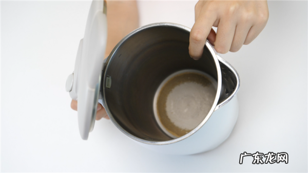 暖瓶胆里的水垢怎么能轻松去除,暖水瓶的水垢怎样除掉