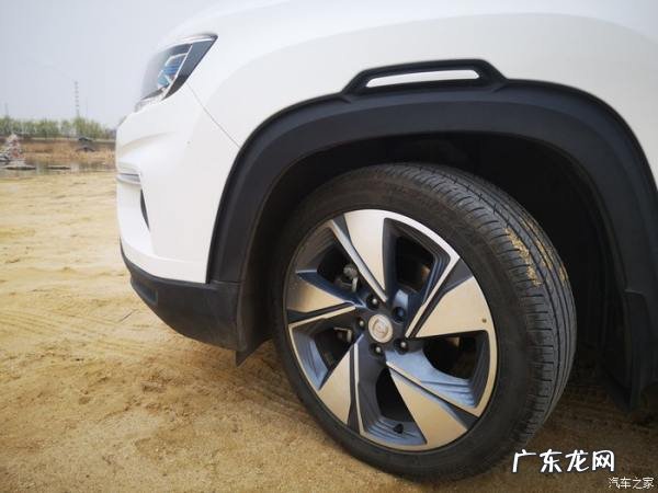 长安CS35安全配置有哪些,长安cs35三元催化器多少钱一个