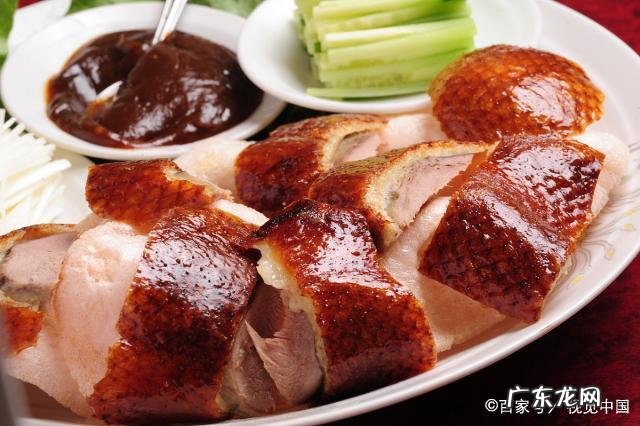 北京烤鸭发源地,为什么日本的北京烤鸭只吃皮不吃肉